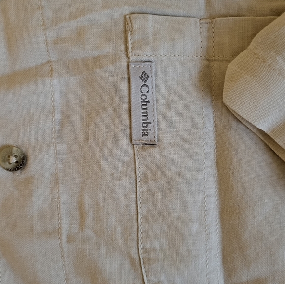 Columbia Men's Medium S/S Shirt Tan - Picture 2 of 5
